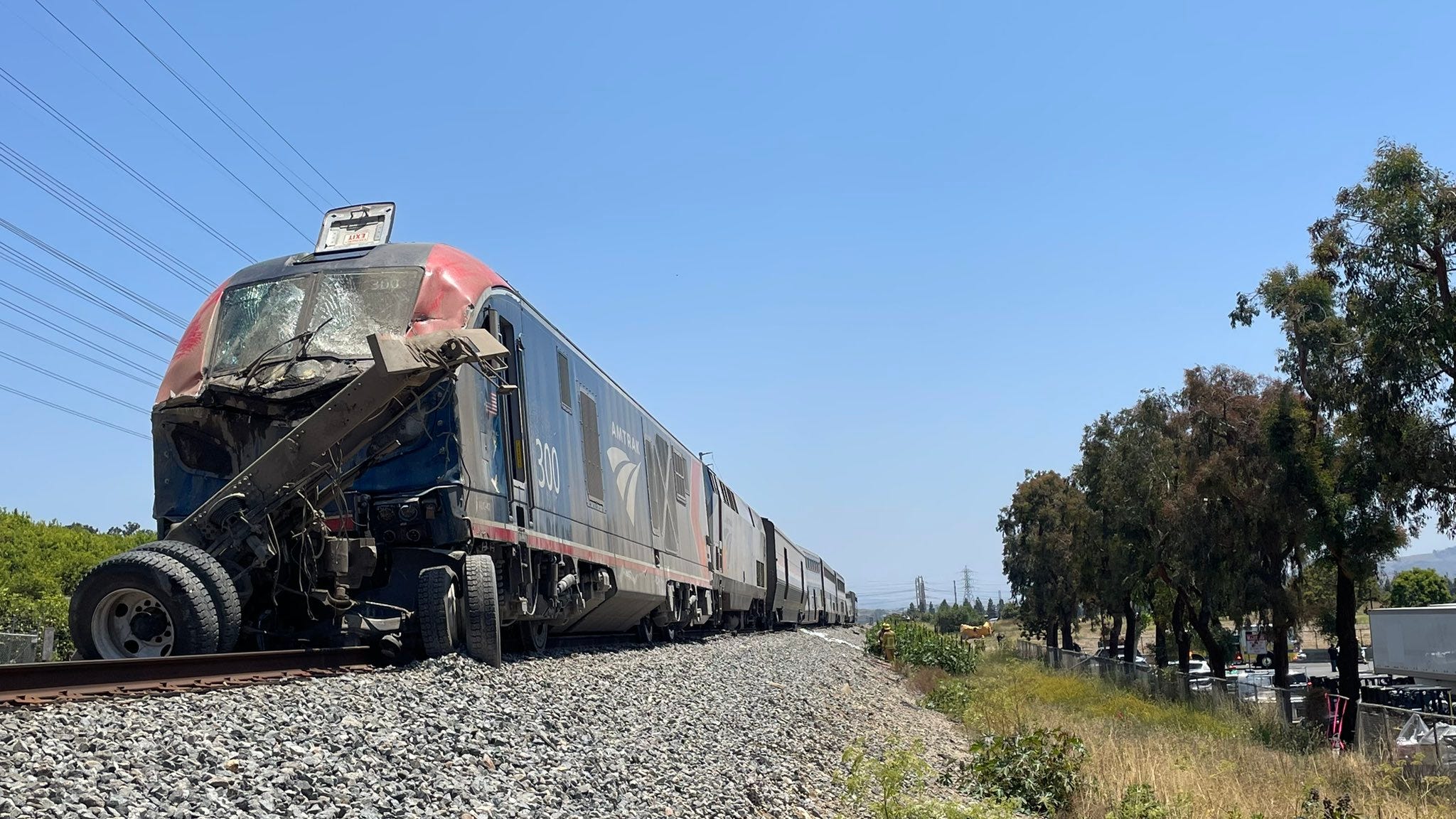 Amtrak train derails after crashing into truck in Moorpark