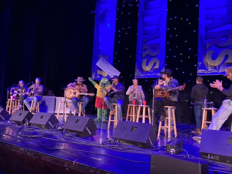 Froggy 101's Guitars & Stars