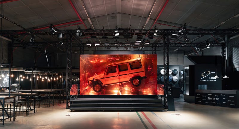G-Class-Experience-Center-G-Class-Amber-Cube-1979-G-Class280GE 