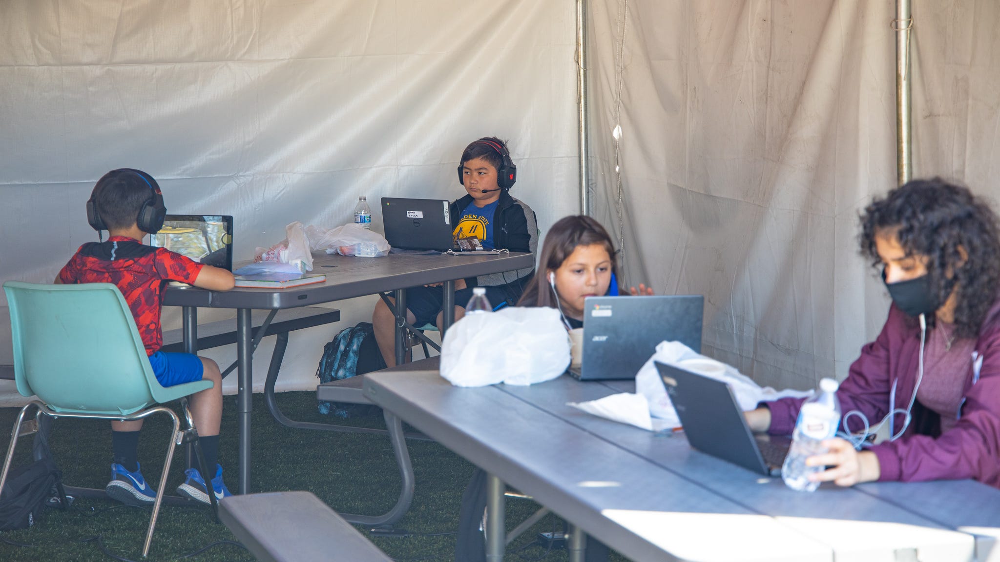 Students get lift from makeshift San Leandro distance learning hub