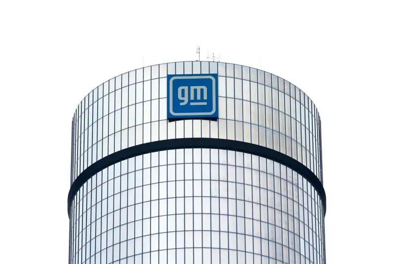 GM on Ren Cen