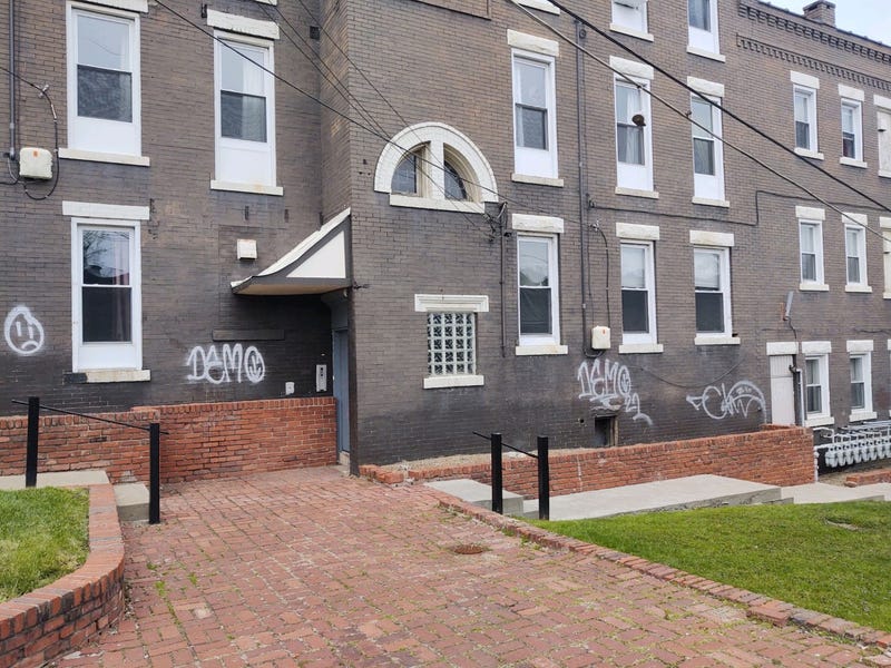 Graffiti on building in Oakland