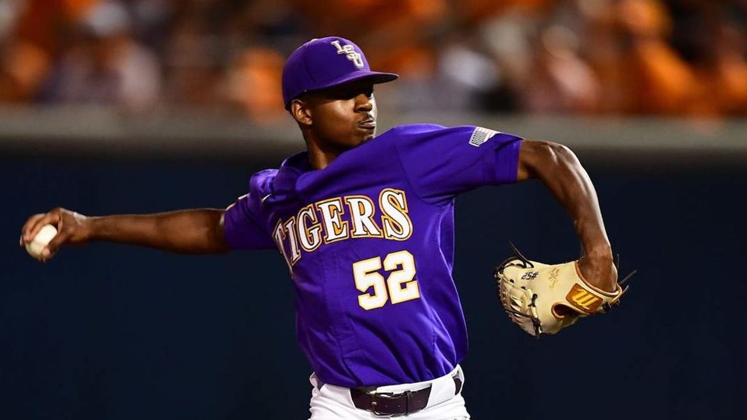 Why'd Paul Mainieri pull Ma'Khail Hilliard? What LSU had to say after loss to Tennessee
