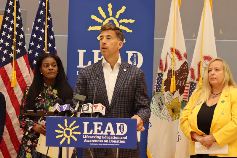 Illinois Secretary of State Alexi Giannoulias speaks