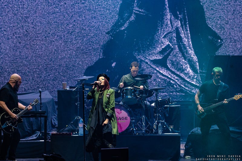 Alanis Morisette w/ Garbage @ White River Amphitheatre, 9.27.2021