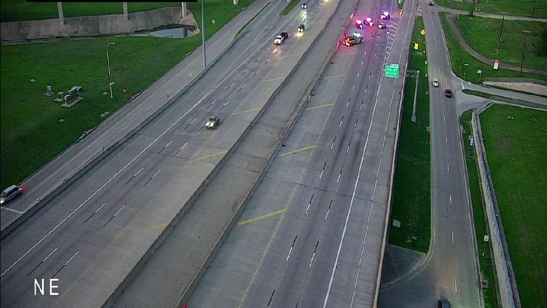 Serious crash closes a Garland stretch of I-30 near Lake Ray Hubbard