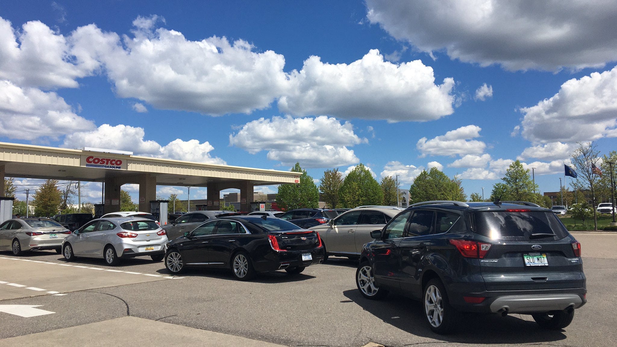 Officials say no gas shortage expected in Michigan in wake of Colonial Pipeline shutdown