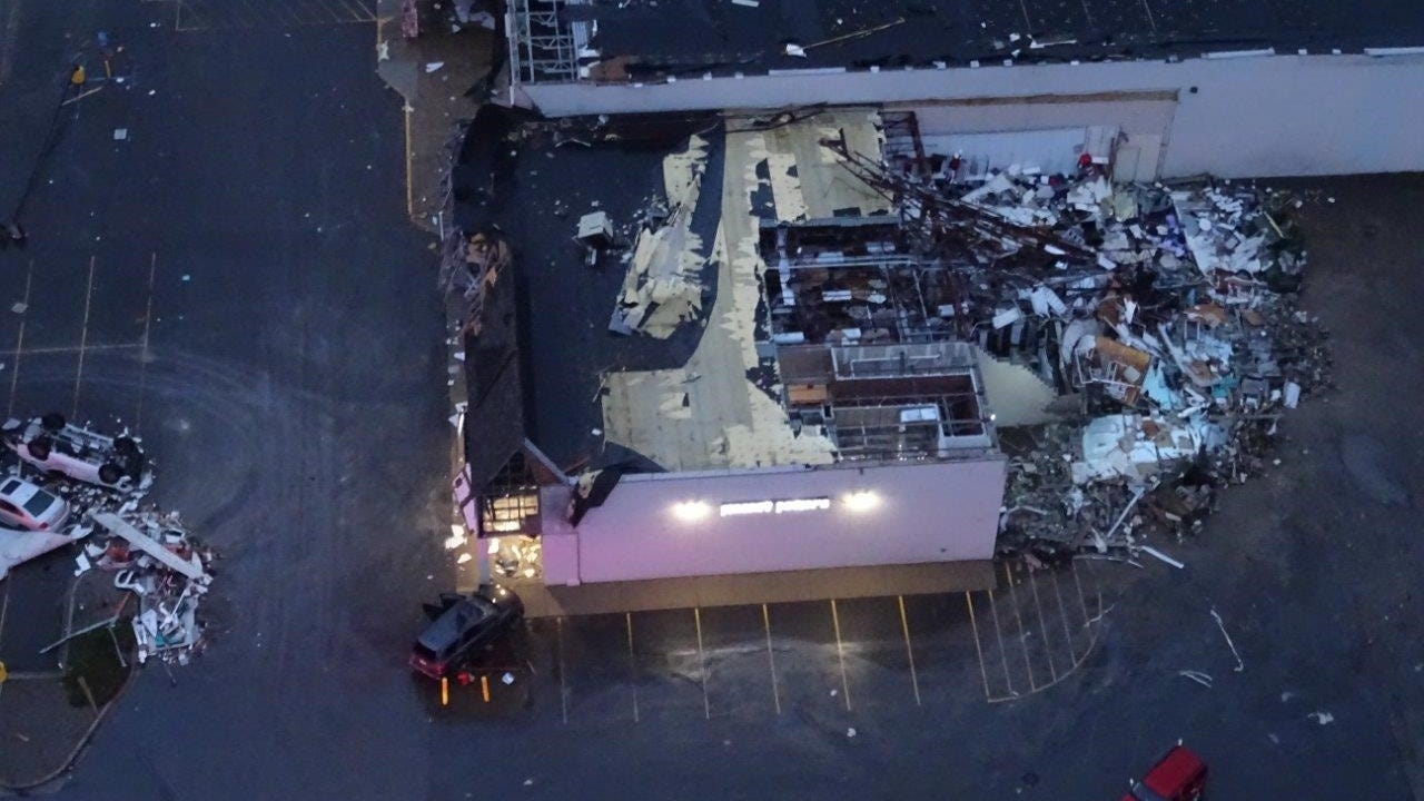 No one unaccounted for, most power restored after Gaylord tornado that "could have been worse"