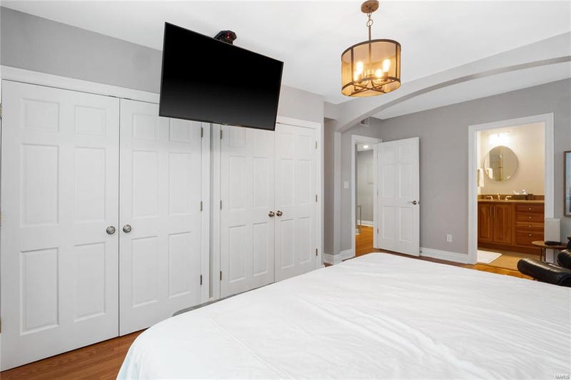 Mike Shildt's former condo