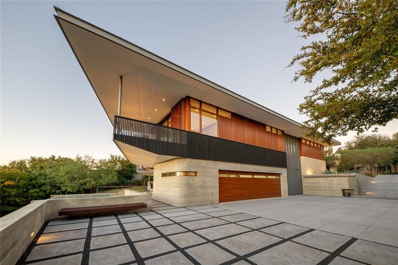 A striking modern estate in southwest Fort Worth is now on the market for $11.995 million, offering nearly 6,800 square feet of high-end living in a neighborhood associated with filming locations for the Paramount+ series Landman.
