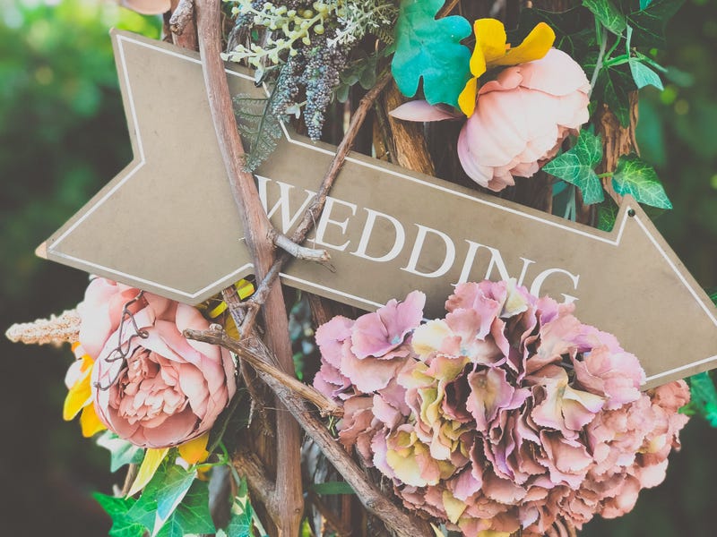 Wedding, Closed, Isanti, lawsuit, Minnesota
