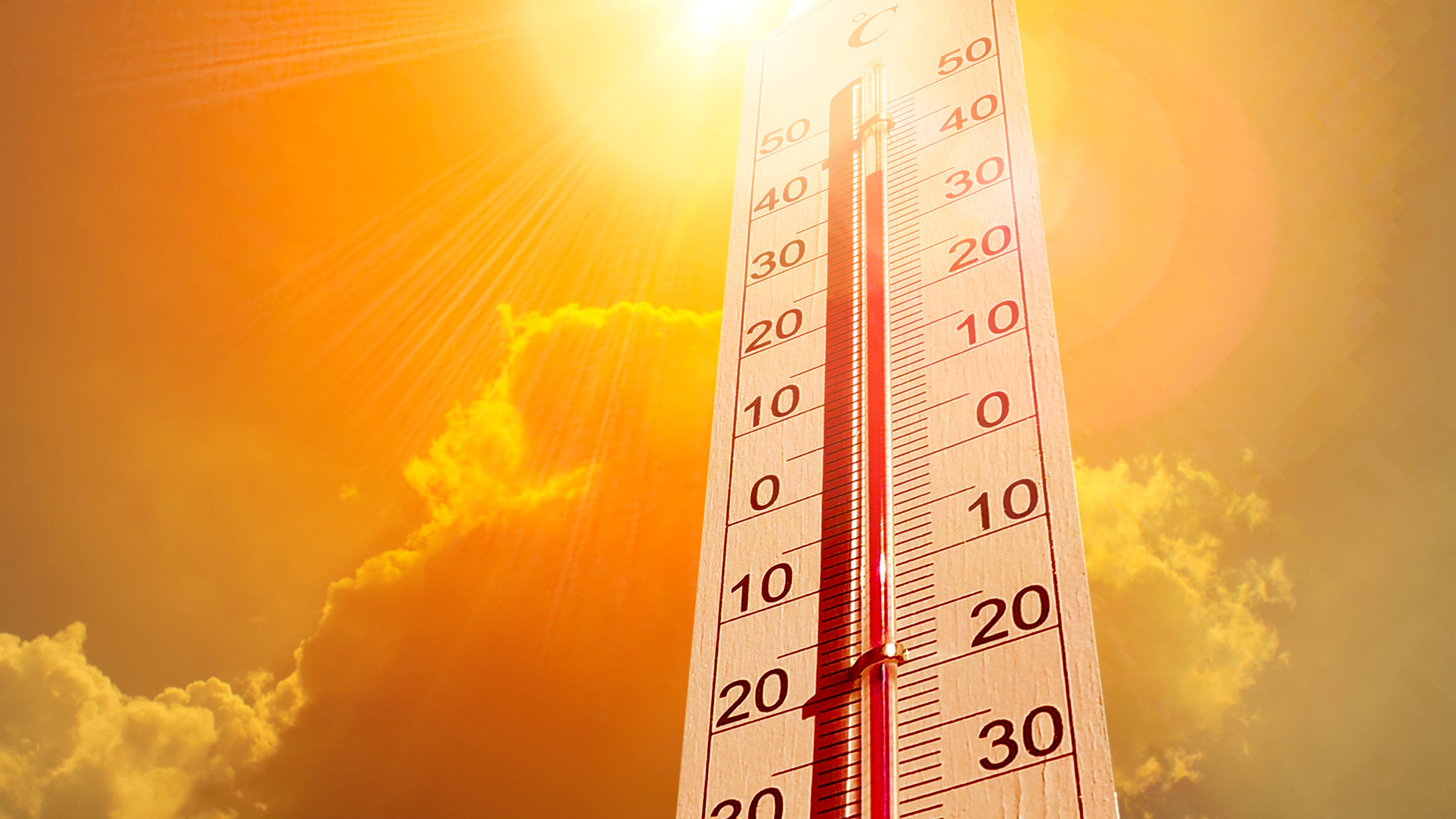 Heat wave brings 100° temperatures to US