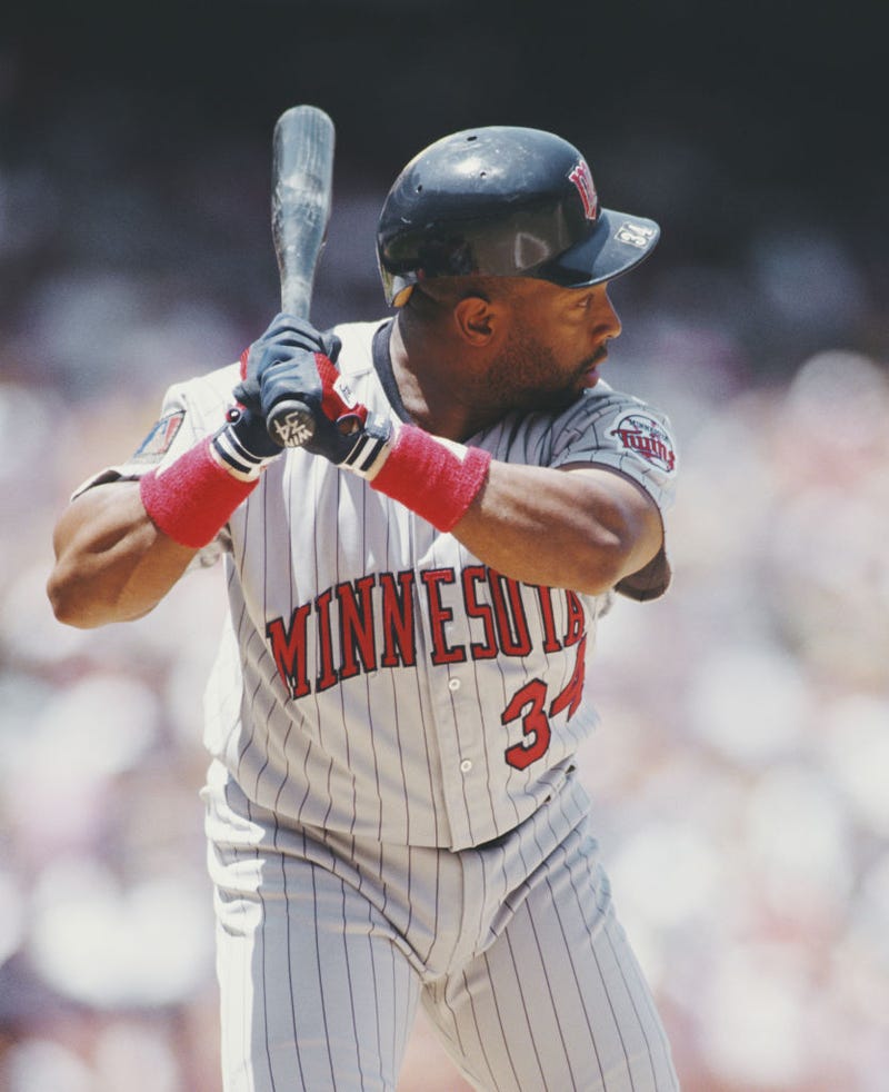 Kirby Puckett, Centerfielder for the Minnesota Twins at bat during the Major League Baseball American League West game against the California Angels on 8 June 1994 at Anaheim Stadium, Anaheim, California, United States. The Angels won the game 5 - 4. 