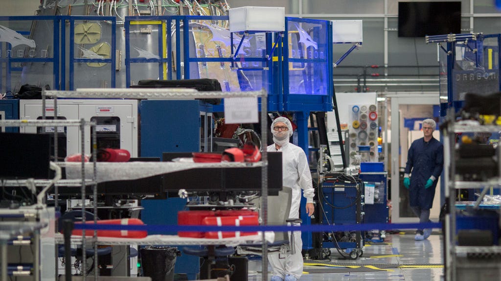 SpaceX COVID-19 outbreak at headquarters infects at least 132 employees