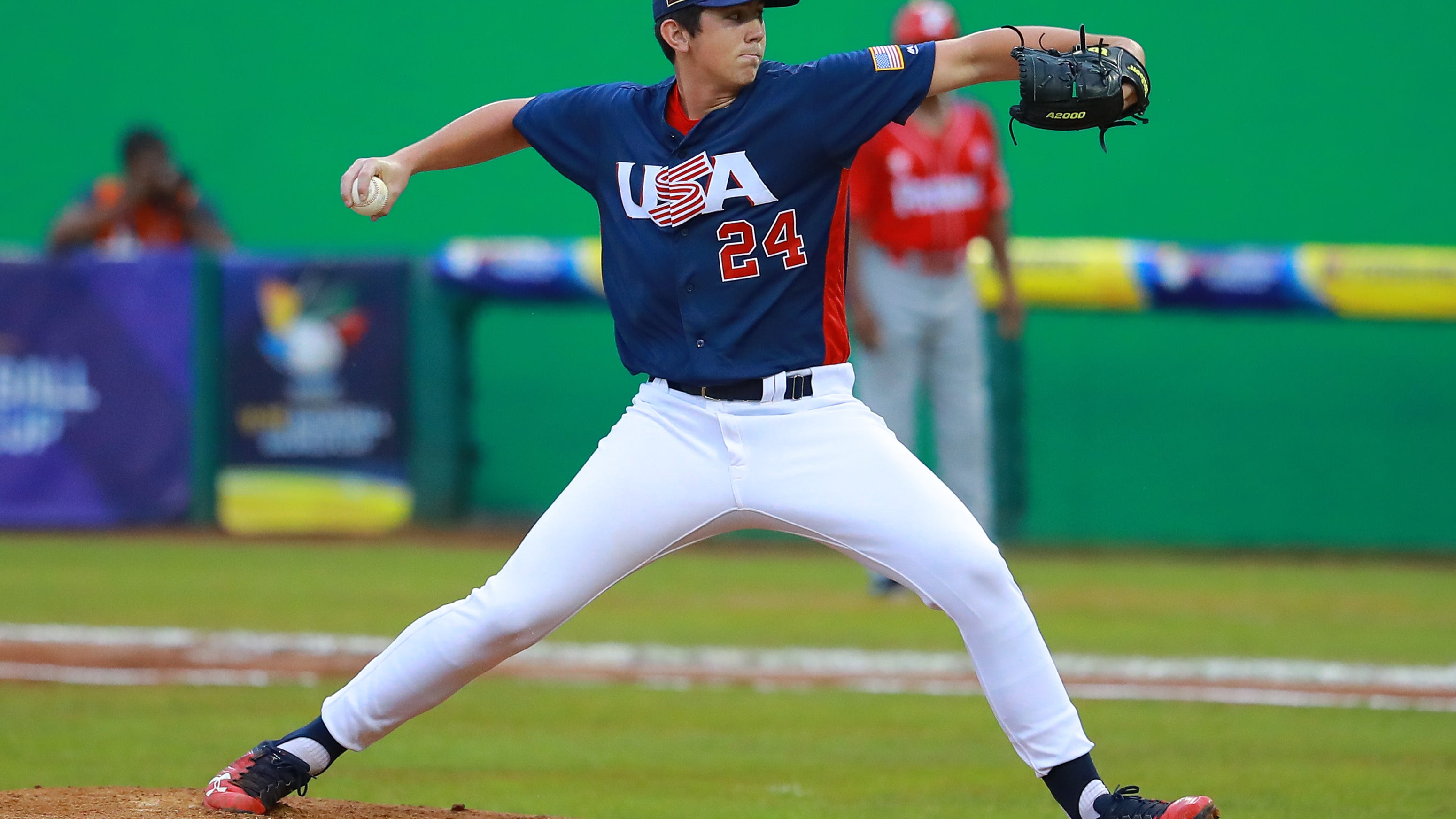 Phillies pick 6-foot-7 high school pitcher in first round of MLB Draft
