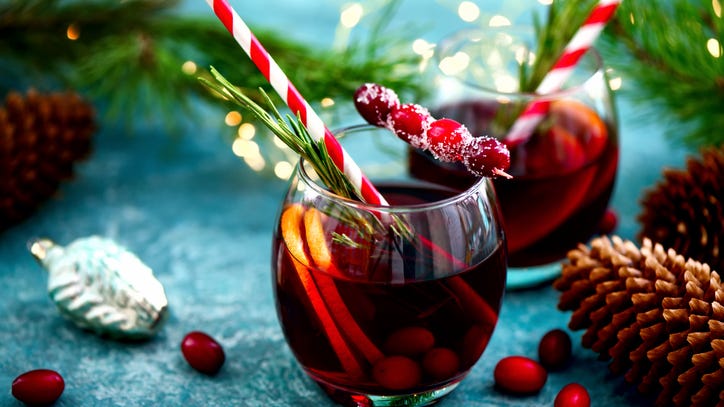 5 festive cocktails to sip throughout the holiday season