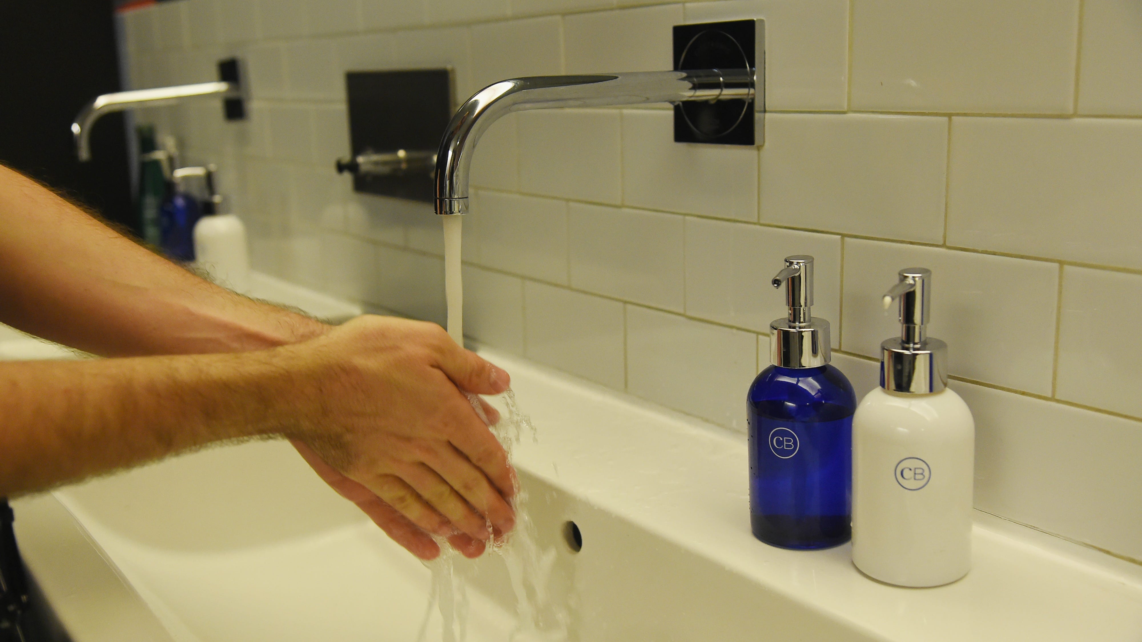 CDC study: Young white men least likely to wash their hands