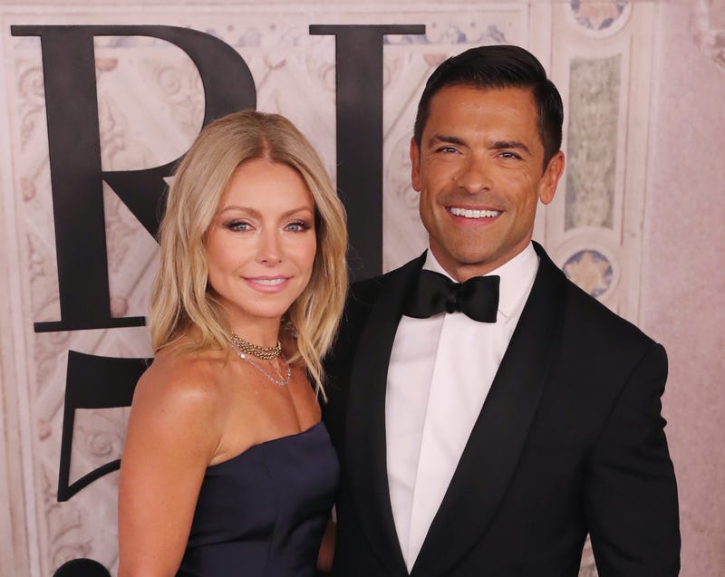 Kelly Ripa, Mark Consuelos