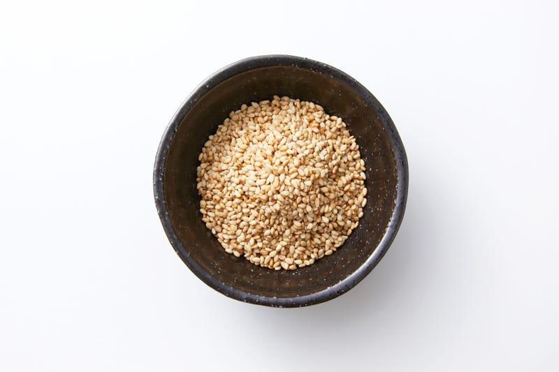 Sesame seeds in a bowl.