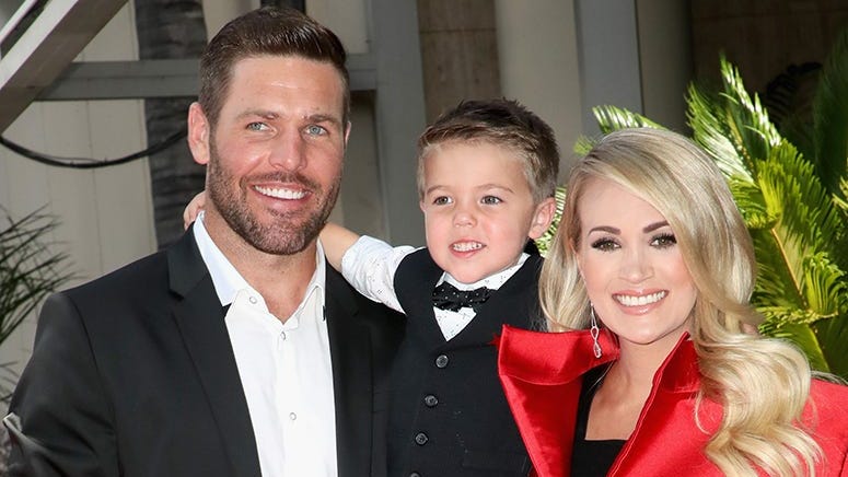 Can you help Carrie Underwood find this Halloween costume for her son?