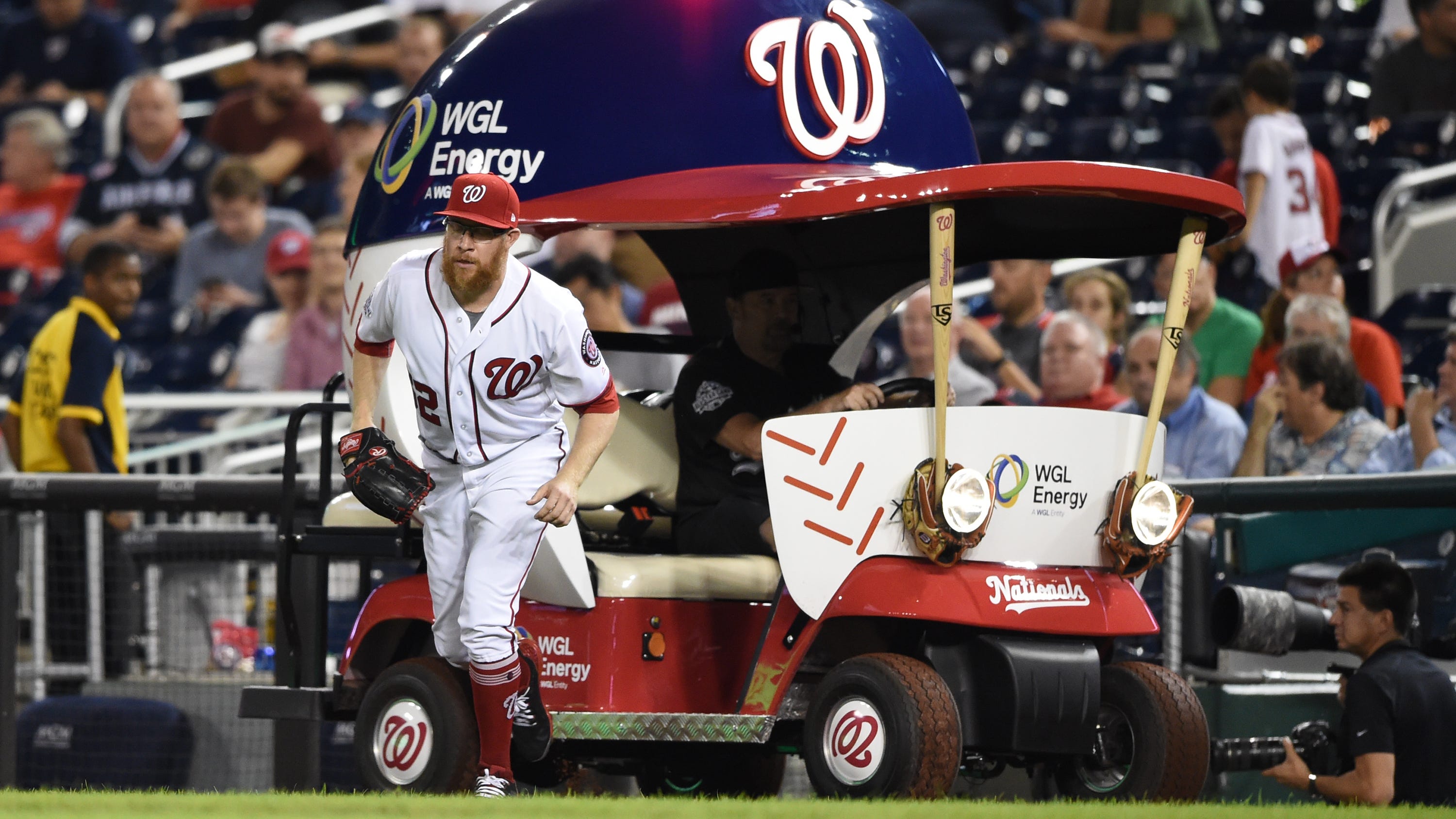 Buck Showalter: Pitch clock could lead to return of bullpen carts