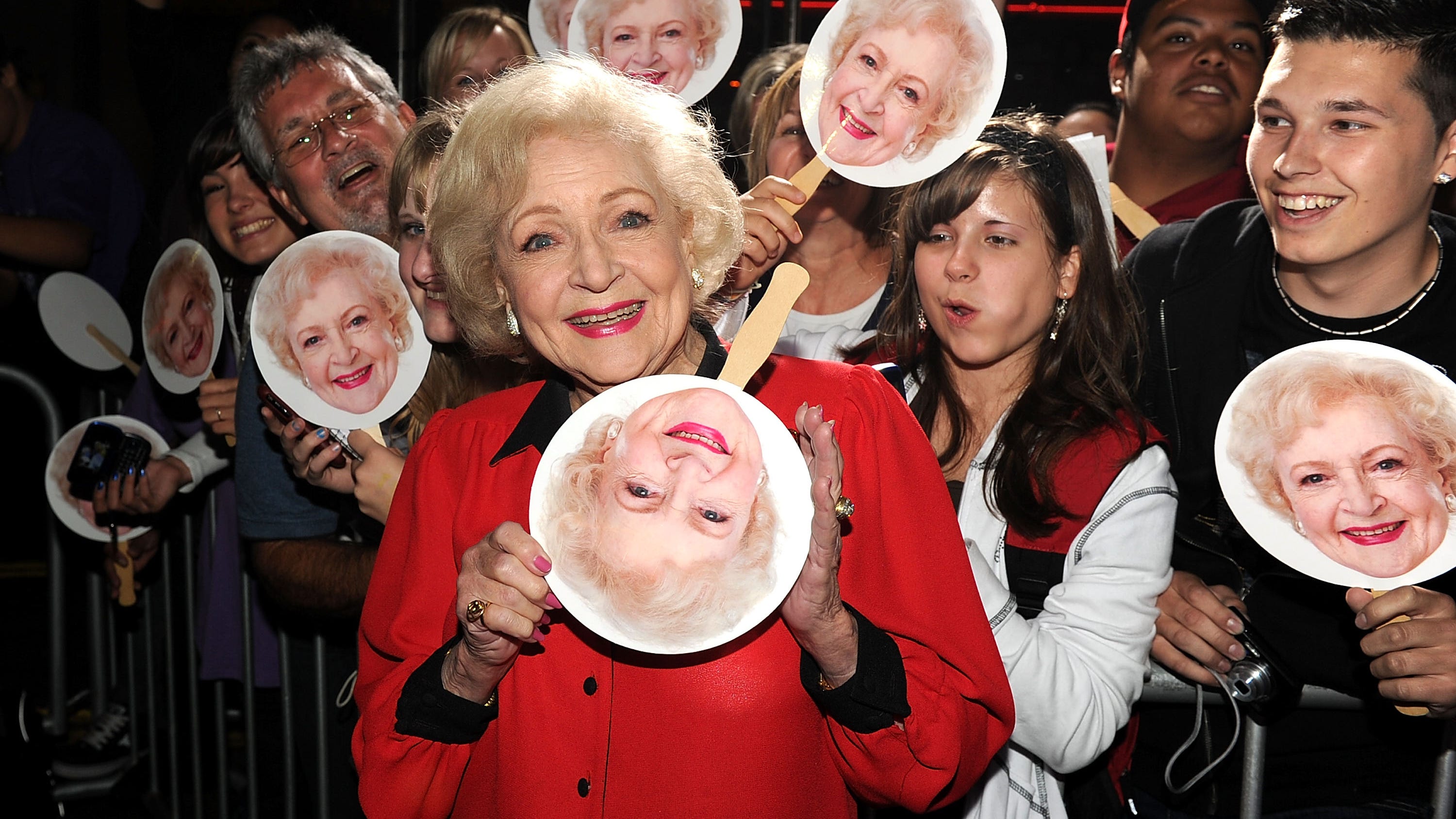 Betty White fans raising money for animal welfare in late star's name