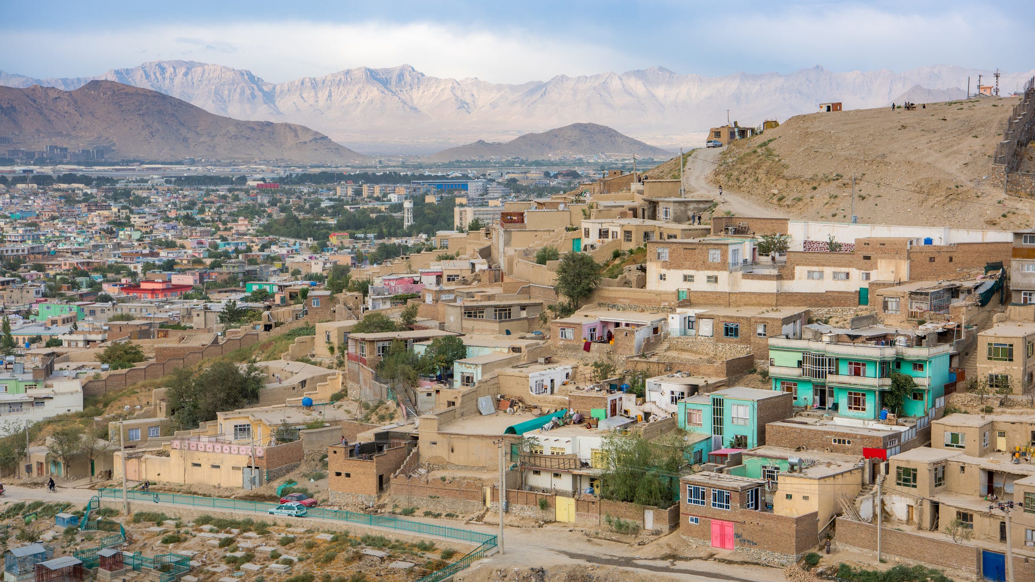 Schools blown up in Kabul, more than a dozen injured, at least 6 killed