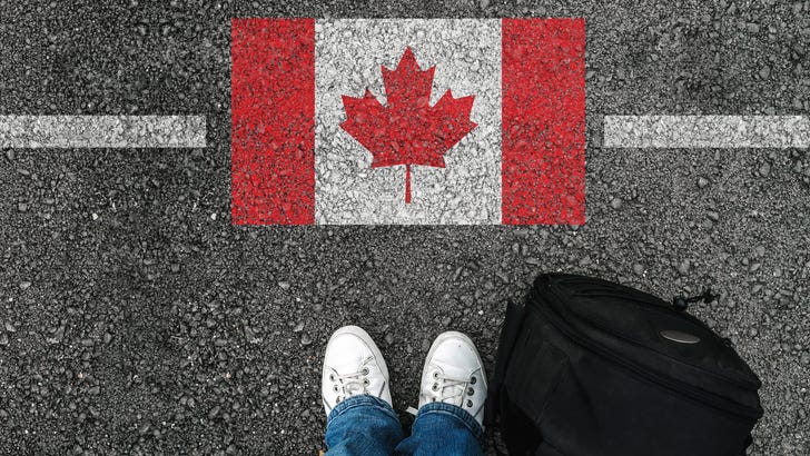 U.S. issues 'Do Not Travel' advisory for Canada