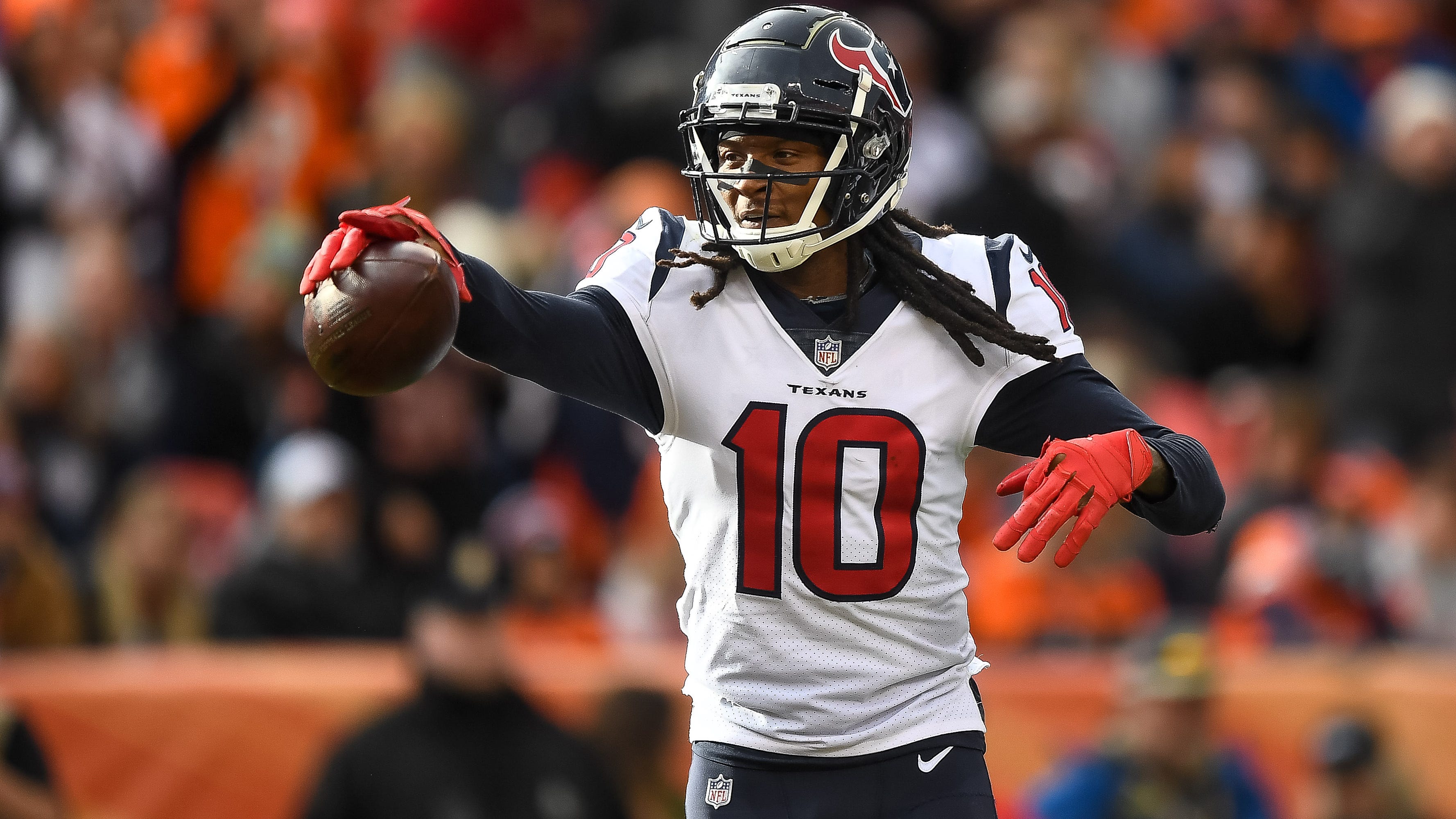 DeAndre Hopkins Slights Former QBs, 'Knows' He's Best WR Over Michael Thomas and Julio Jones