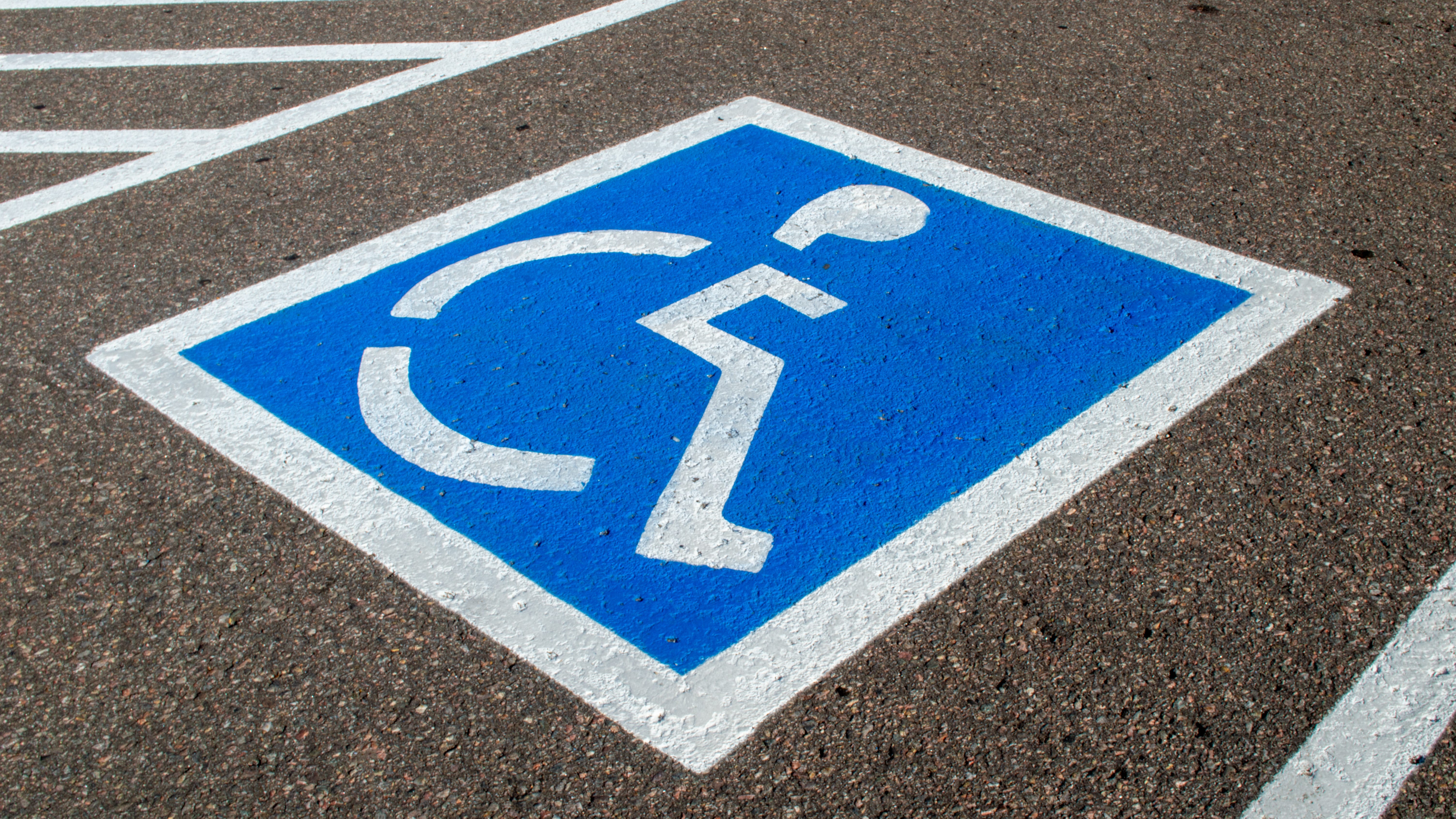 Drivers could face $1,000 fine for parking illegally in handicapped space, officials warn