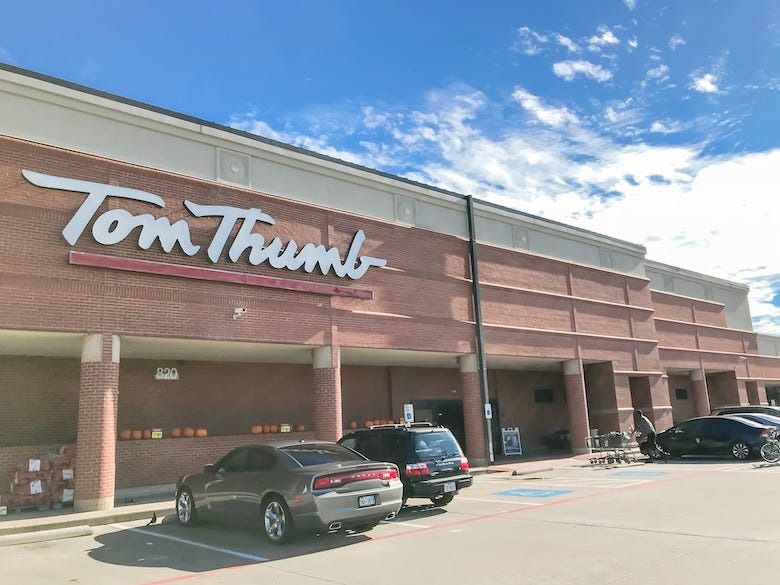 Entrance to a Tom Thumb store