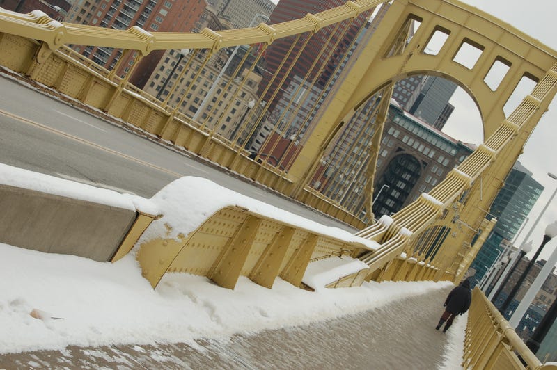 Snow on the 6th Street Bridge