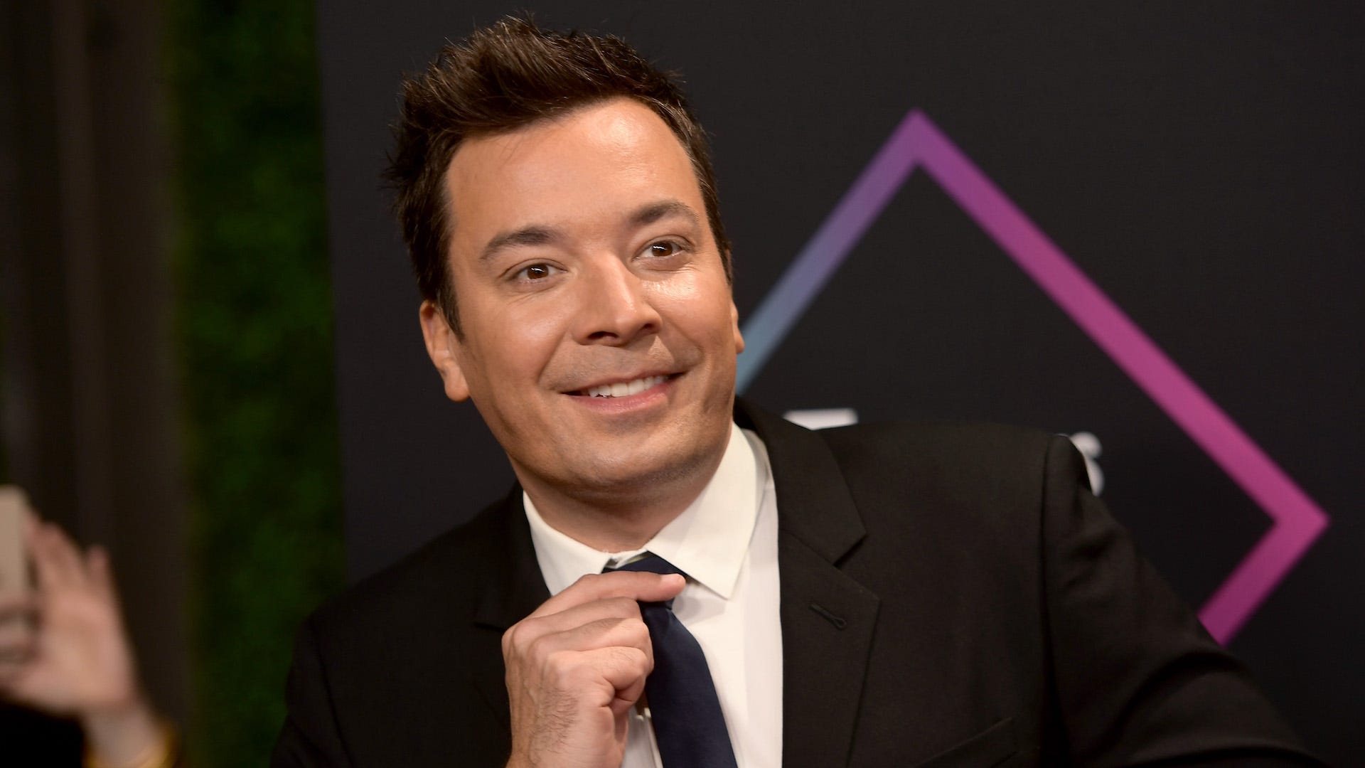 Jimmy Fallon goes back to his 'SNL' days with Dana Carvey and David Spade