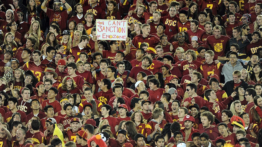 USC reopens athletic events to full capacity following COVID limits