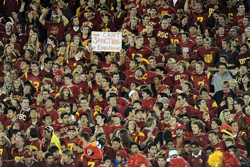 USC fans in the crowd.