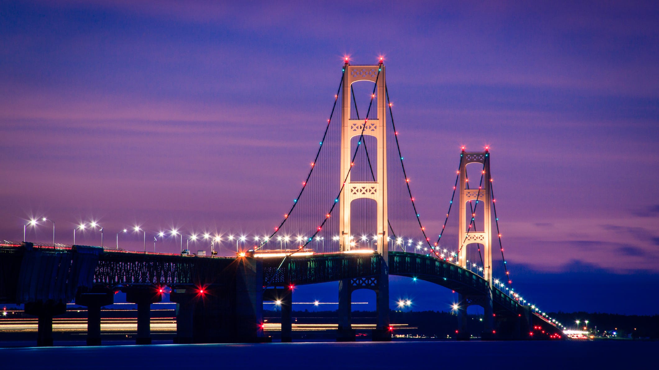 MSP troopers arrest woman as she crosses Mackinac Bridge after allegedly threatening husband with gun