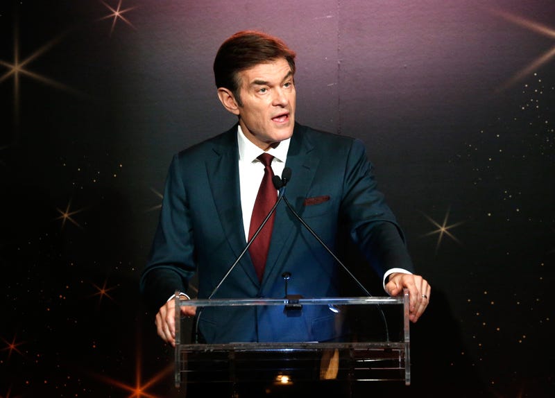 NEW YORK, NY - DECEMBER 05: Dr. Oz speaks onstage at the L'Oréal Paris Women of Worth Celebration at The Pierre Hotel on December 5, 2018 in New York City.