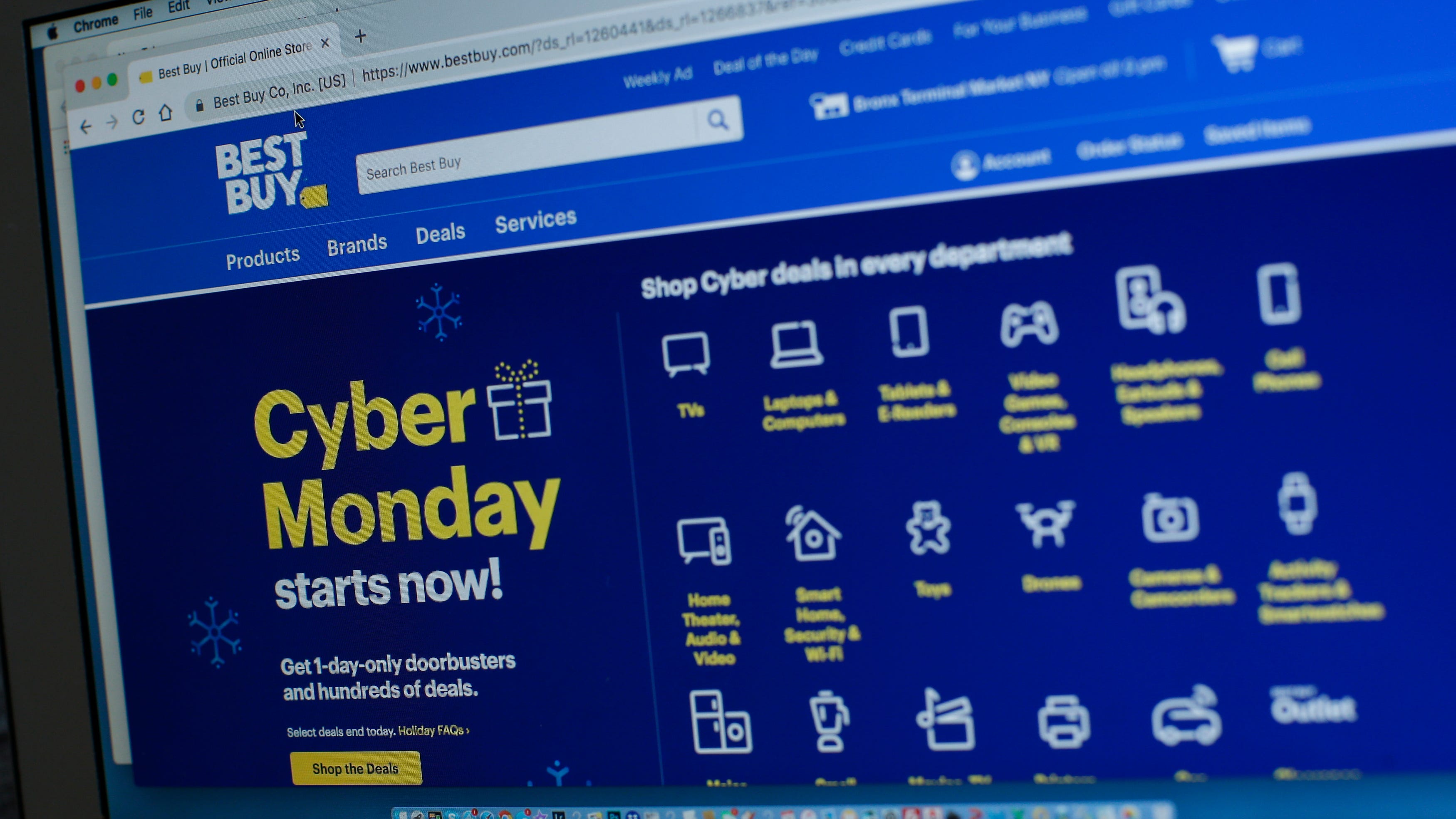 The best Cyber Monday deals to score — and the scams to avoid