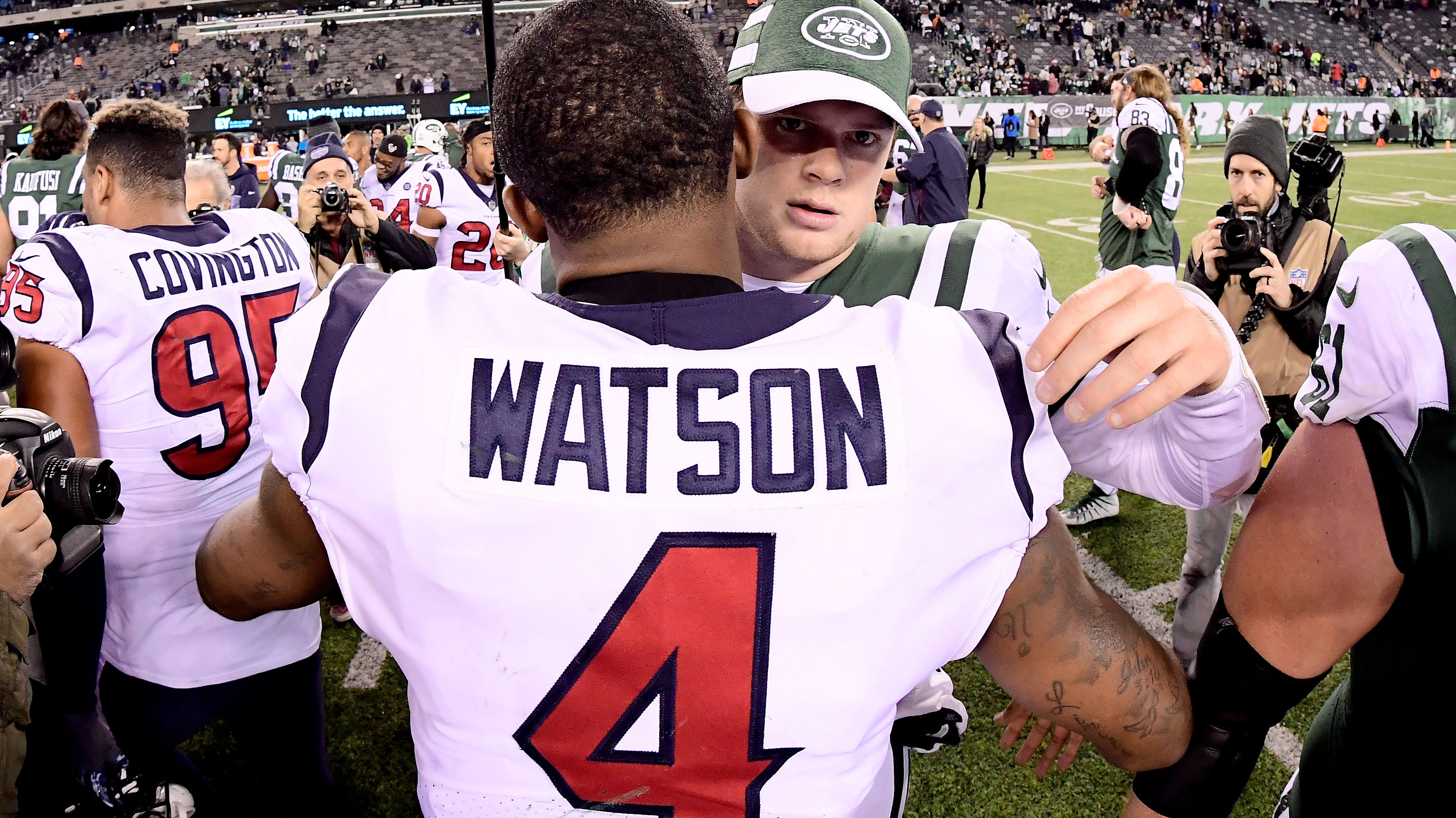 Report: Jets are ‘probably not’ in play for Deshaun Watson
