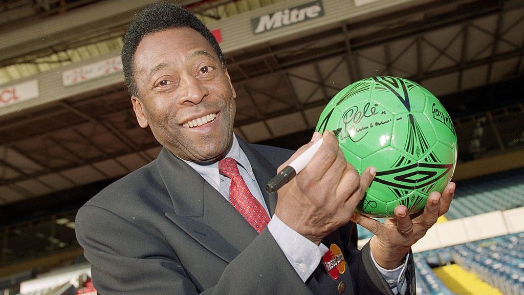 Buscan que 'Pelé' sea incluido en el diccionario como adjetivo