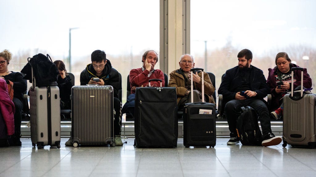Airlines are already bracing for flight cancellations and delays: what to expect