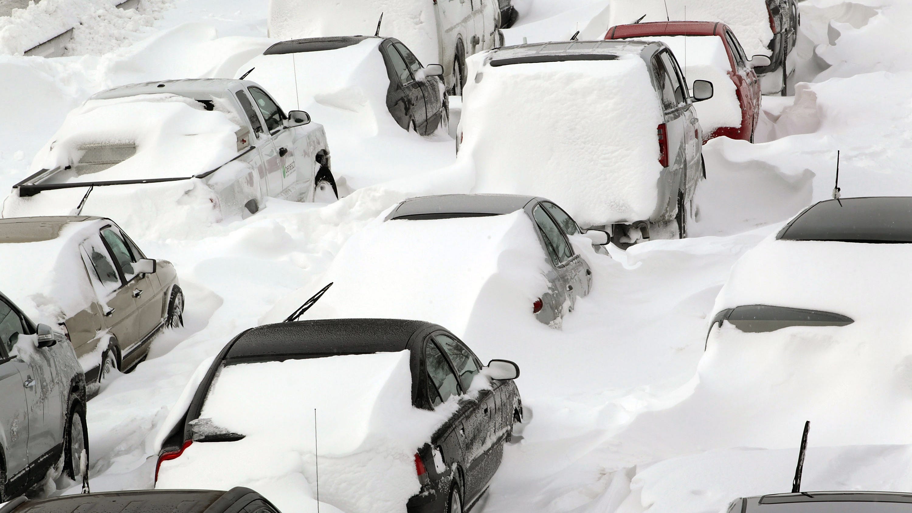 Sunday marks 10 years since 'Snowmageddon' in Chicago, when cars were stuck overnight on Lake Shore Drive