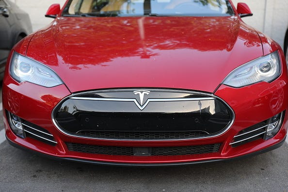 Tesla Model 3.