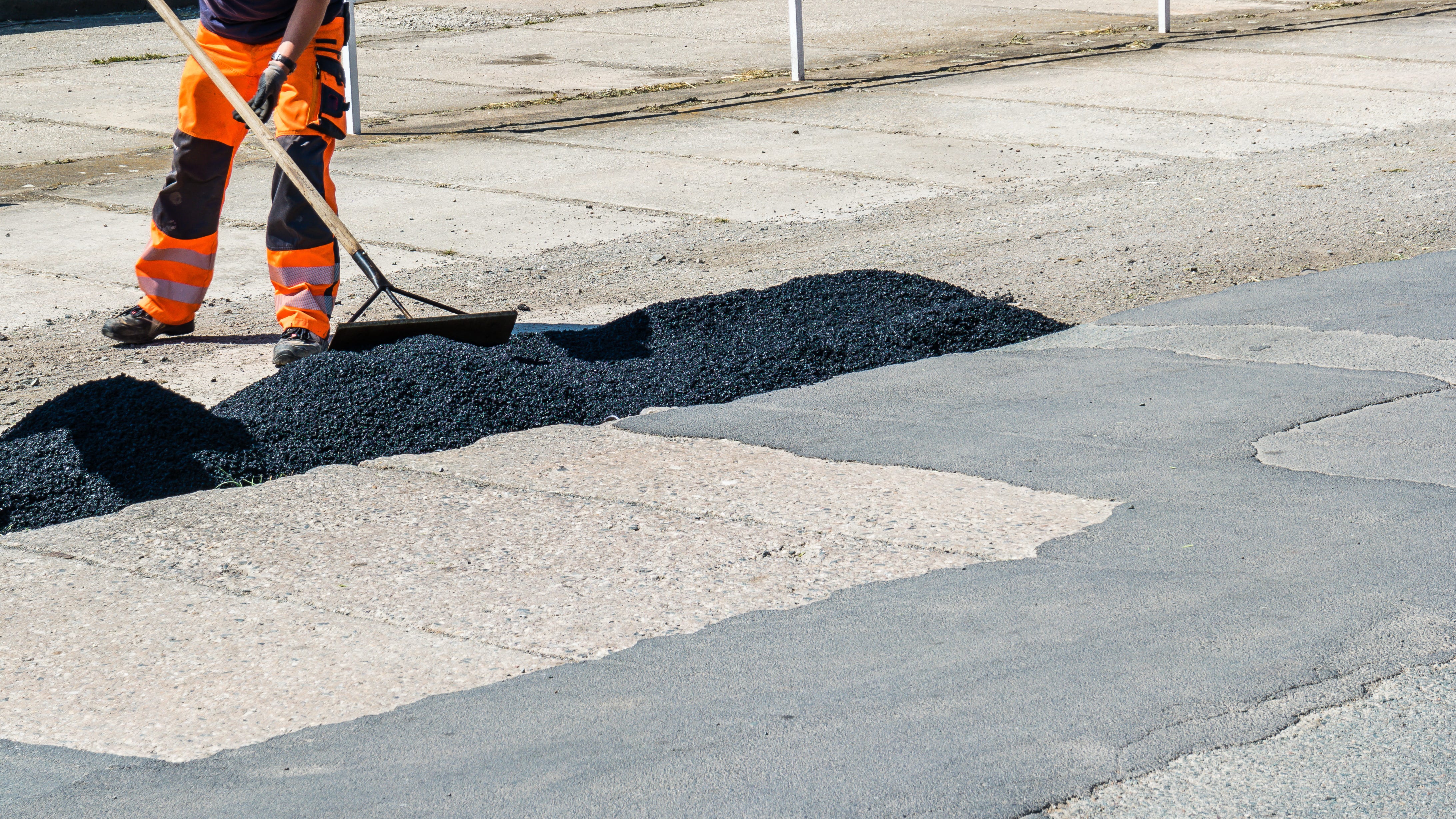 With billions of construction underway, Texas road crews ask for caution