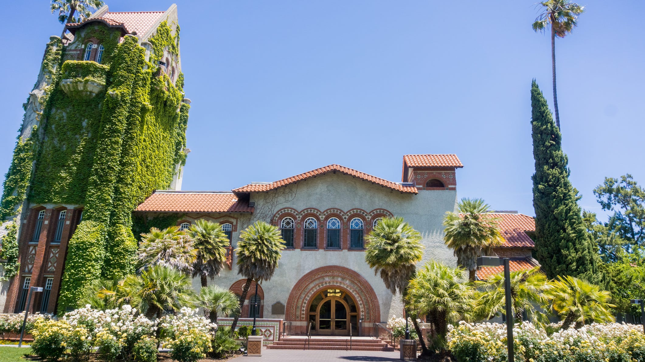 Five more Bay Area universities will require COVID booster shots for students