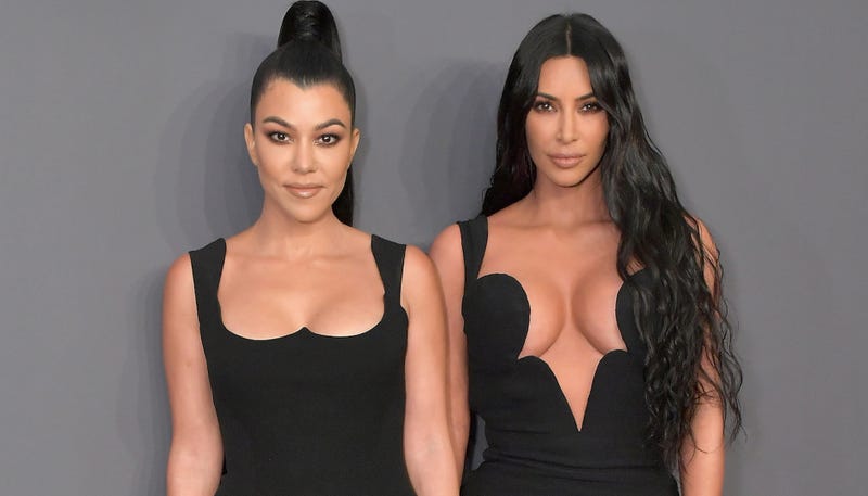Kourtney Kardashian, Kim Kardashian
