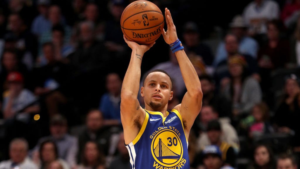 What might Stephen Curry's stats look like if there was a 4-point line?