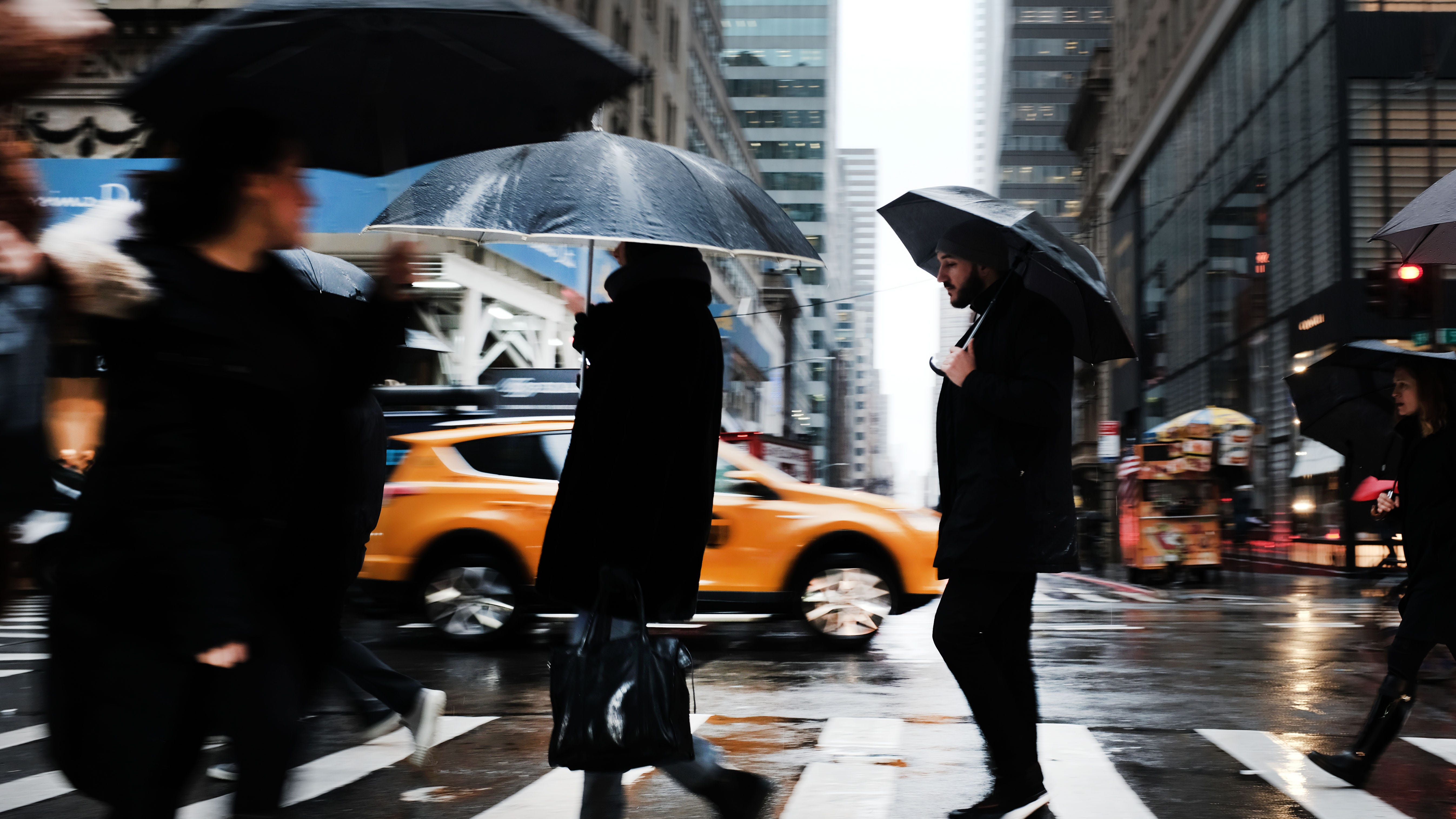 Startup app plans 100 umbrella-sharing kiosks in NYC