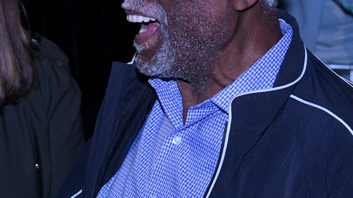 NBA icon Bill Russell, basketball star and civil rights pioneer, dies at 88