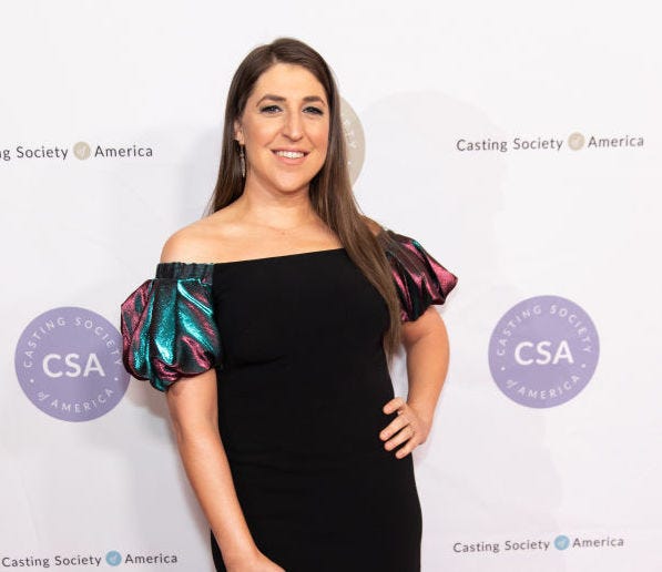 Mayim Bialik attends The Casting Society of America's 34th Annual Artios Awards at The Beverly Hilton Hotel on January 31, 2019 in Beverly Hills, California.
